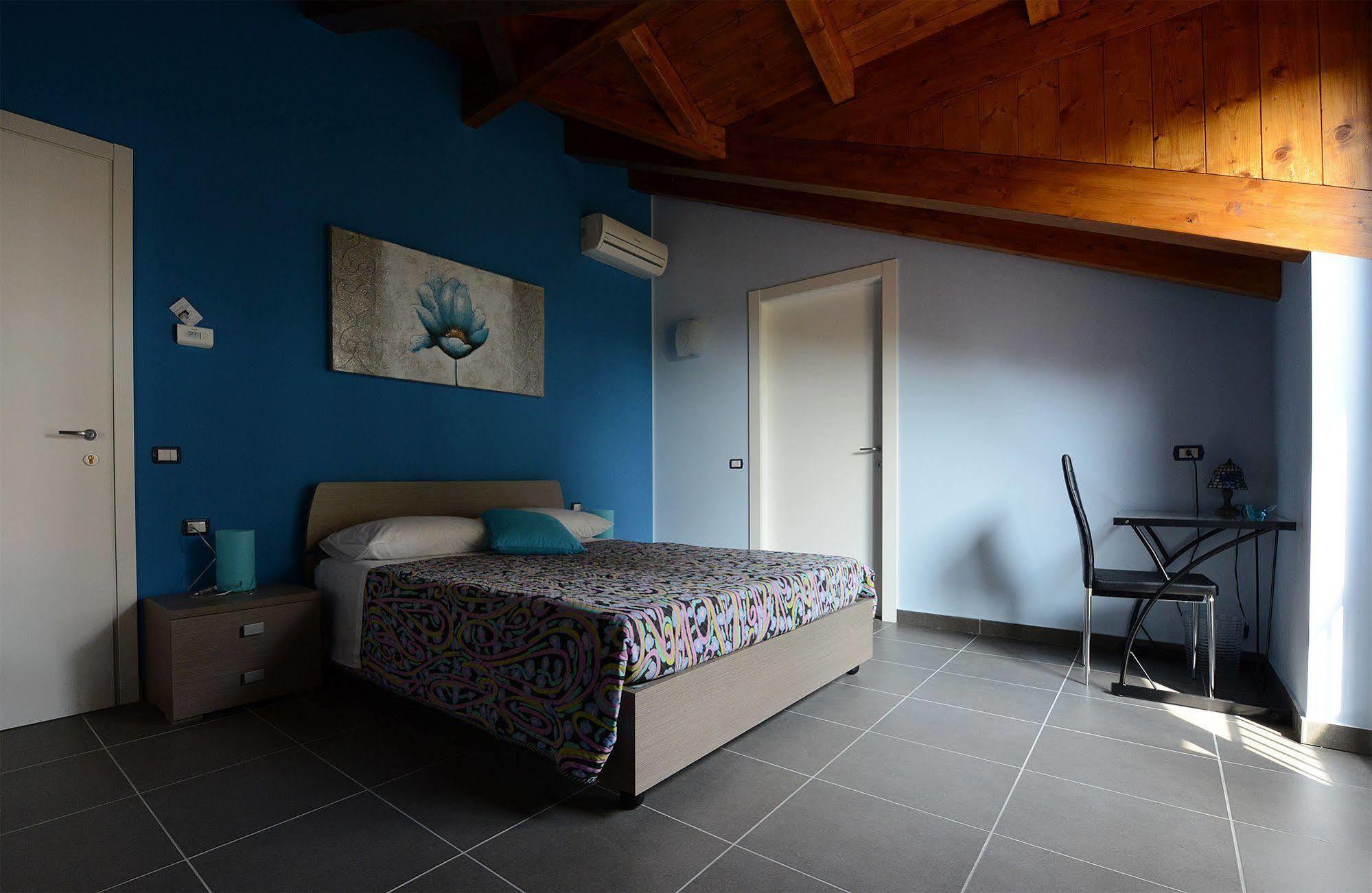 I Fiori Di Malpensa Bed & Breakfast Ferno Exterior photo